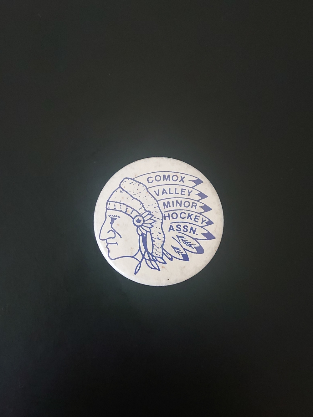 Vintage 1.5" Round Pin Button - Comox Valley Chiefs - Minor Hockey Association